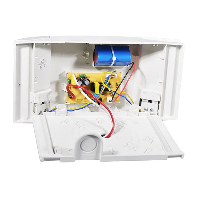 Adjustable Dual Head Emergency Light